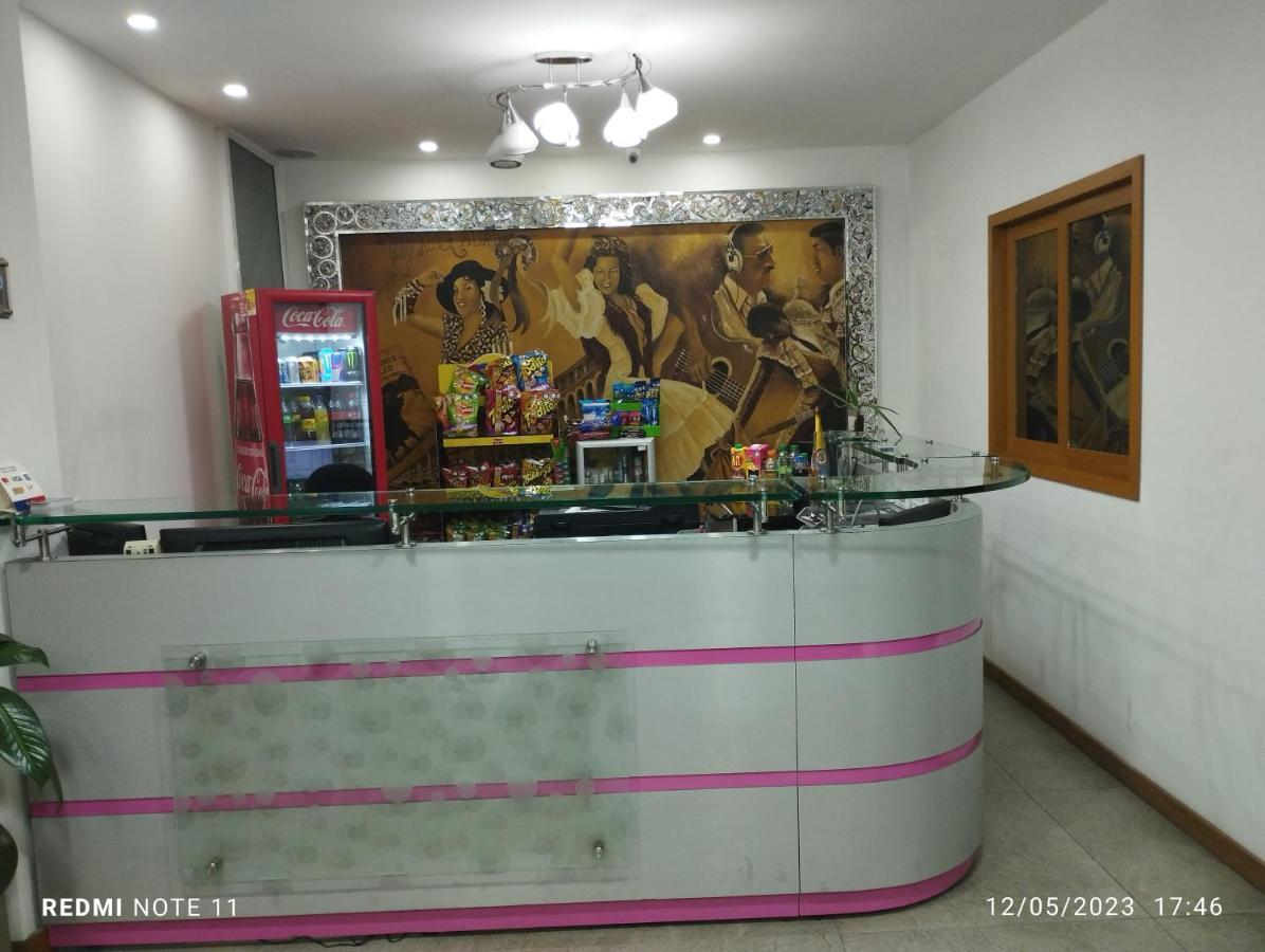 Hotel San Antonio Plaza 卡利 外观 照片